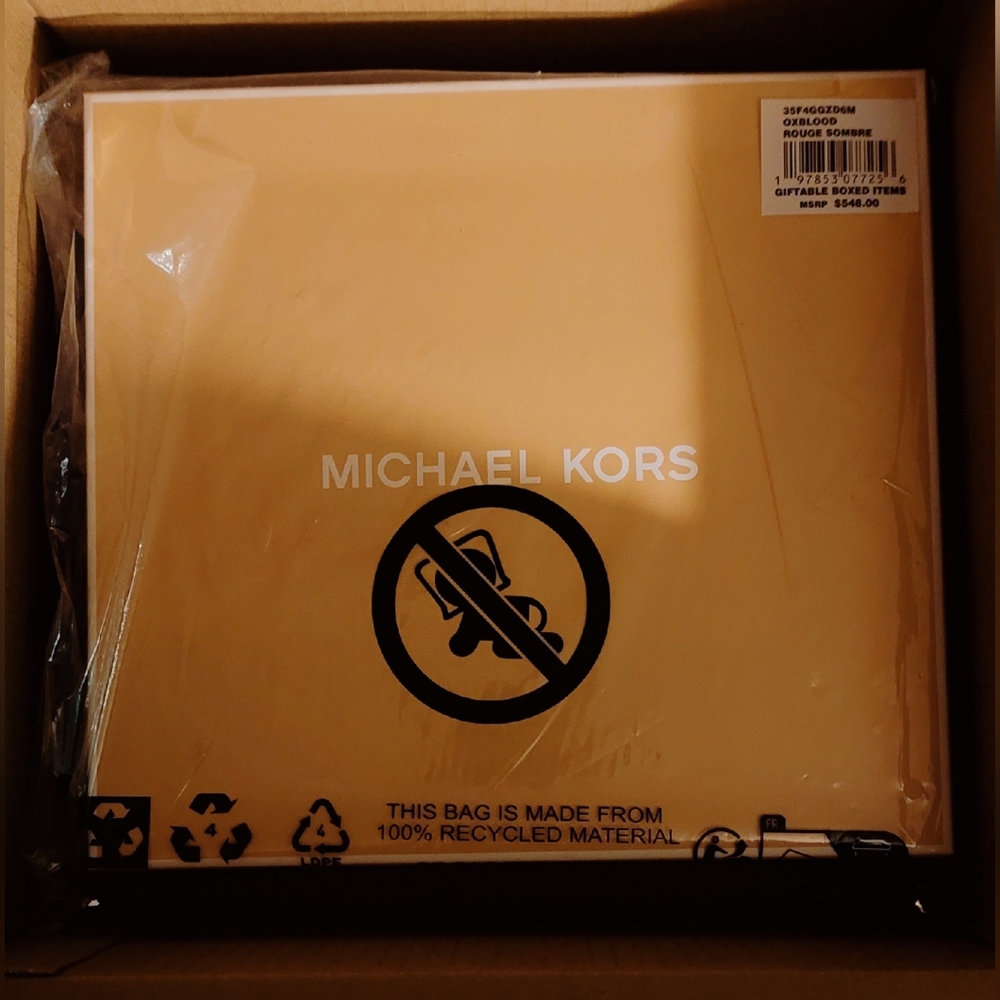 Michael Kors GIFT BOX SET $548 Bag w/ Chain & Crossbody Straps & Cardholder BNIB - Picture 2 of 9
